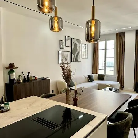 Modern Massena Place Nicea