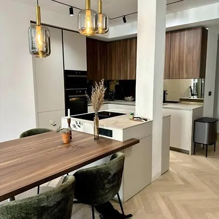 Modern Massena Place Apartament *