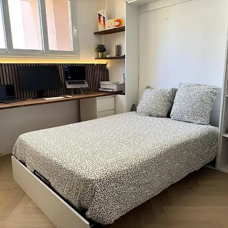 Modern Massena Place * Nicea